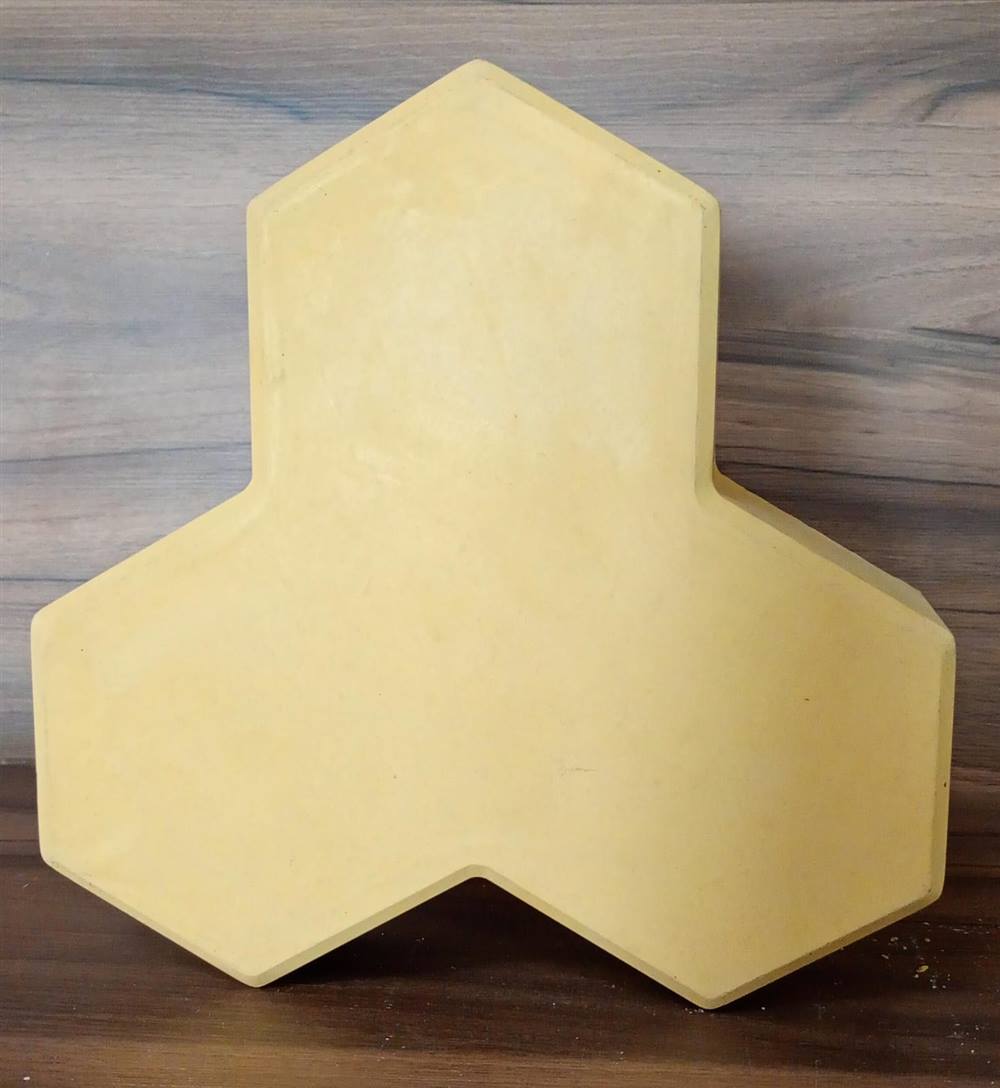 Paver 3 Pontas – Cor Amarelo 20×20×6 cm